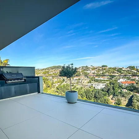 Horizons, Vue & Detente Chic A Super Cannes *