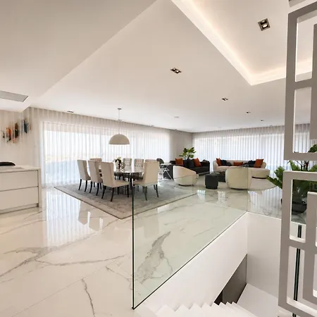 Horizons - Contemporary With Sea View And Pool Villa *